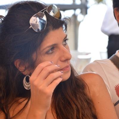 I'm very curious and proactive person.I love the world and life and not at least i'm addicted twitter
