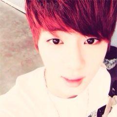Vivo en una galaxia lejana debajo del mar || BTS|| [Bff' Wendy]{Padre:Min Madre: Hyuk/Xero}