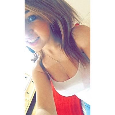 aleesha_g1's profile picture. 