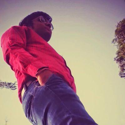 Har chand mile har sitara mile, Har kadam pe aapko sahara mile, Zindgi me kabhi akele na raho aap, Kuch hum jaise mile aur koi humse bhi pyare mile…