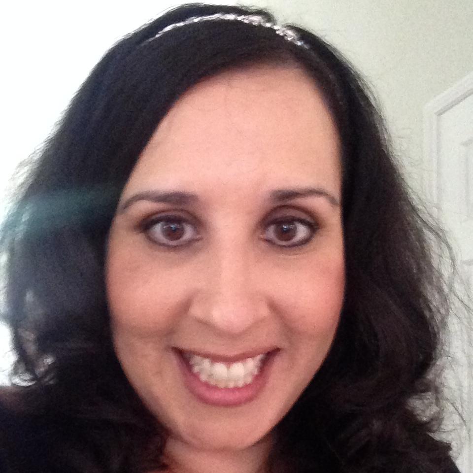 amandalow222's profile picture. 