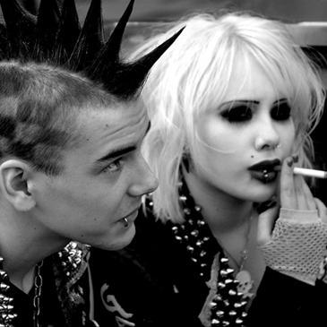 punksdomundotod's profile picture. Eu sou o Marcelo (Geléia), apenas um punk rocker velho.