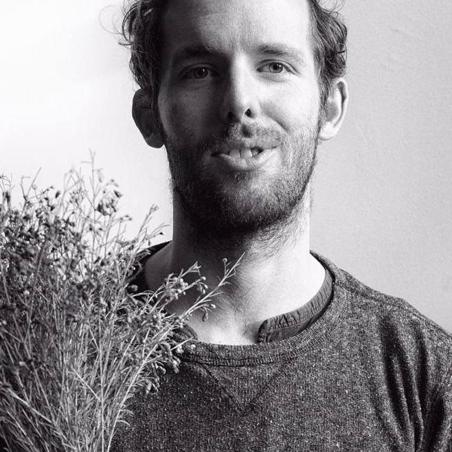 Facial hair grower, yogi, social media addict, writer, human.