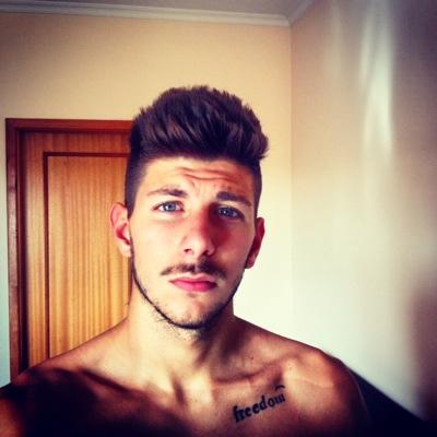 JorgeNevesMTN's profile picture. oıɹɐɹʇuoɔ oɐ ɐʇsǝ oıq ɐɥuıɯ ɐ