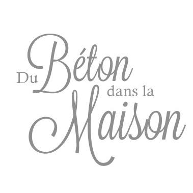 Création sur-mesure de mobilier en béton ciré pour la maison (éviers, vasques, cuisines, bains, terrasses, etc.)