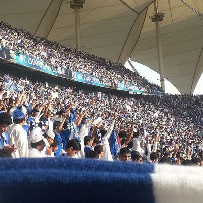 ‏‏ليس في الأرض ما يُغري للبقاء عدا شيء واحد ! أن تفعل شيئًا حسناً وعظيماً يجعلك لا تموت على هامش الحياة .