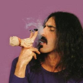 penebenamou's profile picture. Etudiante dépressive échouée dans le XXIème. Ancienne fan de KD2A et des randos à la montagne. Grande adepte de procrastination, BD de cul et fourne d'Ambert.