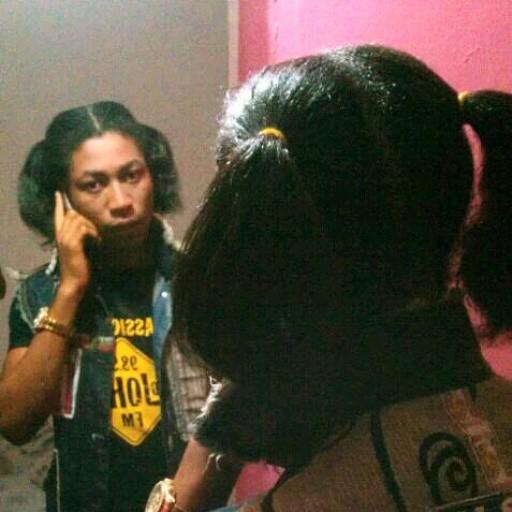 Singer|Song writter| Hit Maker           Instagram: Ur_Ojhey                          Booking tunejerry@gmail.com