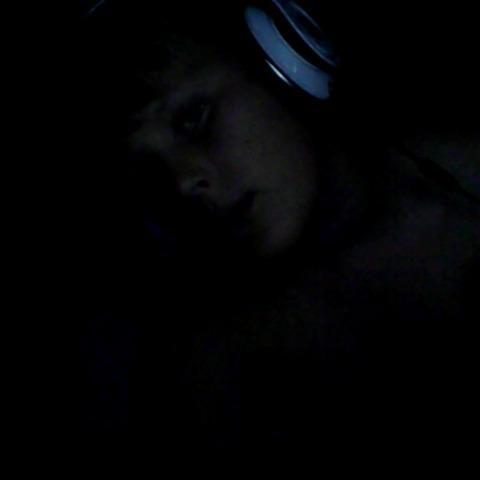 AdiFice's profile picture. alls i play is xbox and if u wanna hit me up its AdiFice