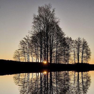 @5h_islife7 just gave you a free follow follow them (: and sorry if this is annoying