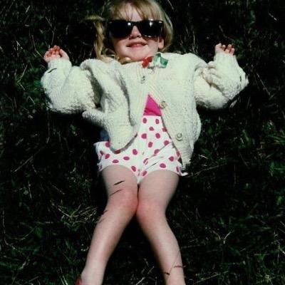 Crincat's profile picture. Professional cat creep, Part time illustrator, Full time watermelon drinker.