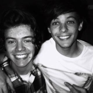 Free follow from @Ohharrystagram follow her bc she loves you and she follows back!