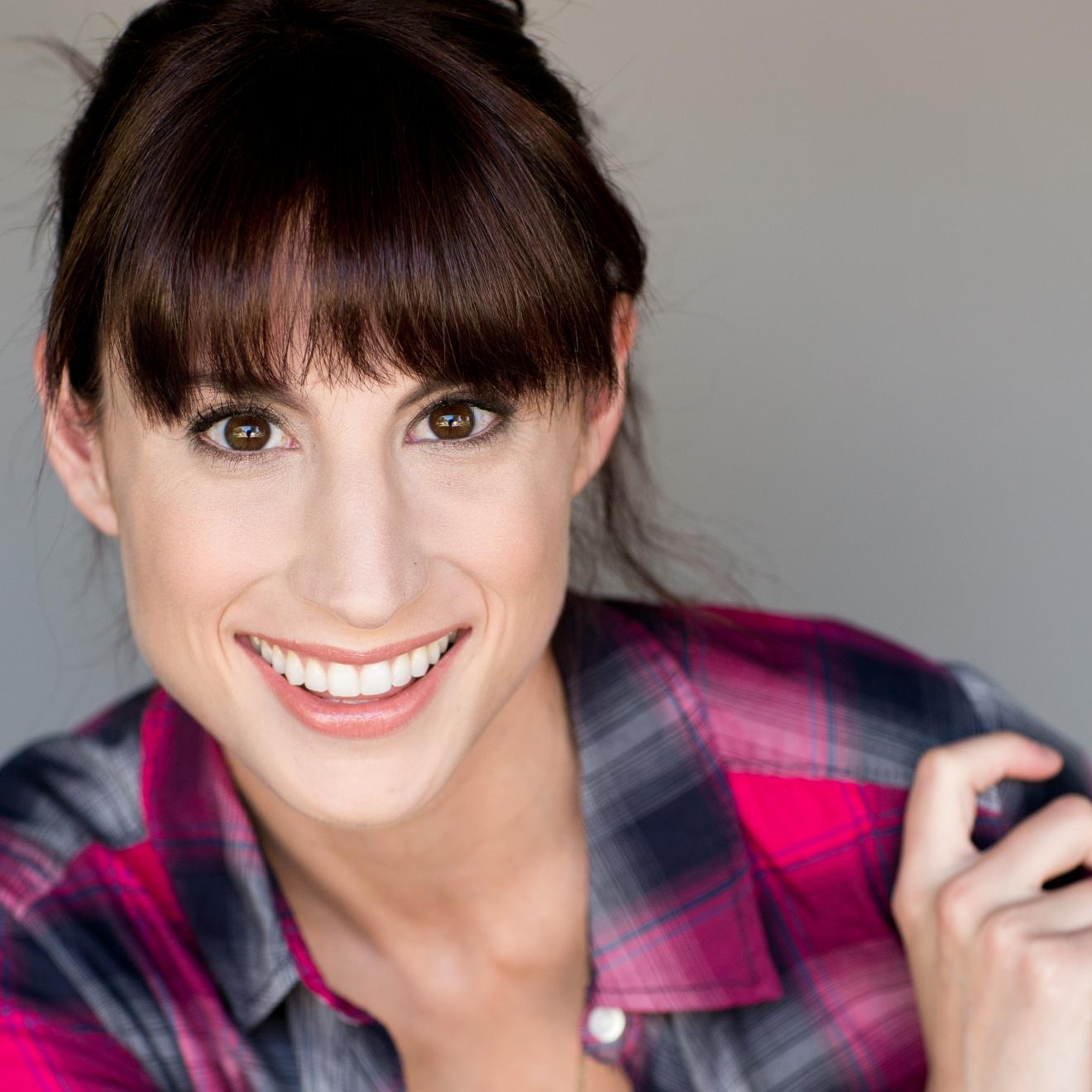 MaxieSolters's profile picture. Dog Mother 🐶 Wine Lover 🍷