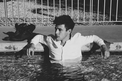 aneia_THG's profile picture. Books||Anselite||John Green||Hutcher||Waiting for @AnselElgort 's follow since a long time ago:)||Jerome liked on insta❤