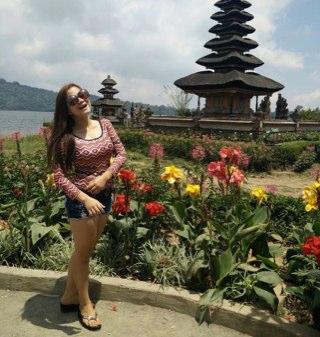 insta:warouwtrixy path: trixy cecilia warouw@oldenpaat 's girl♡