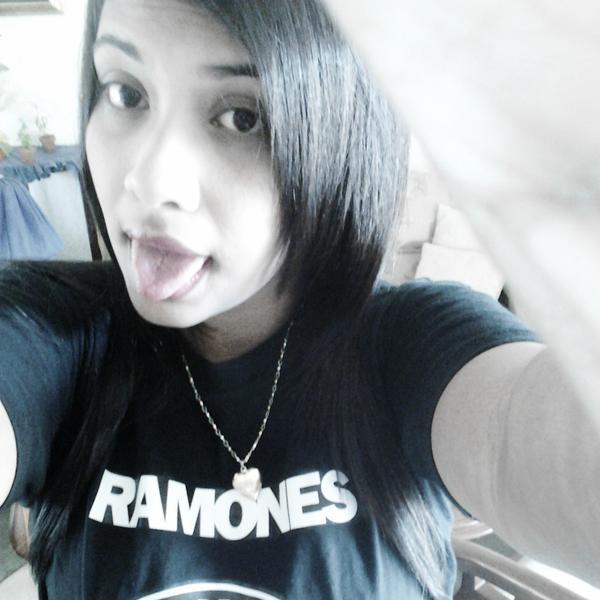17 years||Cafb†||Keidimar Elena♡||Andrew Biersack.♡||Sixto Rein♡||Mjo25dcm; @iPerforizado   ♡||My favorite:@AngelWedges