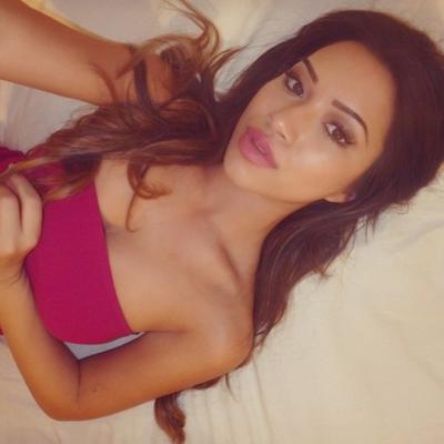 AngelaaaTweets's profile image