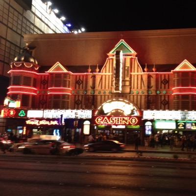 thechadalan's profile picture. 