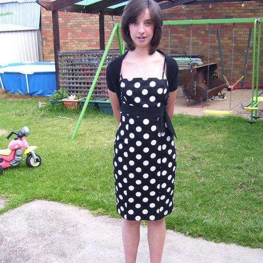 Hey my names kira i like sport , music i love my family and friends. If you follow me ill follow back love 5sos