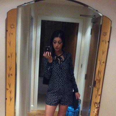 sunnipanesar's profile picture. Sunni Panesar - waitress & wannabe housewife #yolo