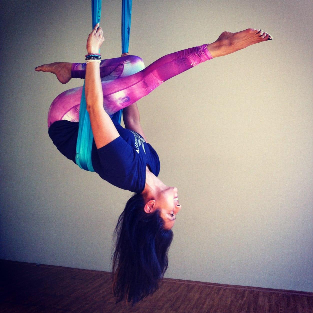 Upside down is right side up. Ice cream & music make everything better. Dancer. Choreographer. Teacher- Lindy Hop, Hip Hop, Yoga, AntiGravity, AcroYoga. B-girl.