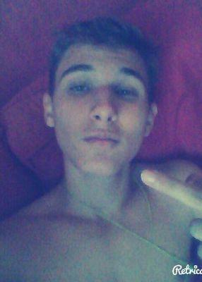 Todo mundo vai morrer um dia e ser esquecido, encontre paixões, forme relacionamentos, não tenha medo de chegar lá e foda-se o que todo mundo pensa.