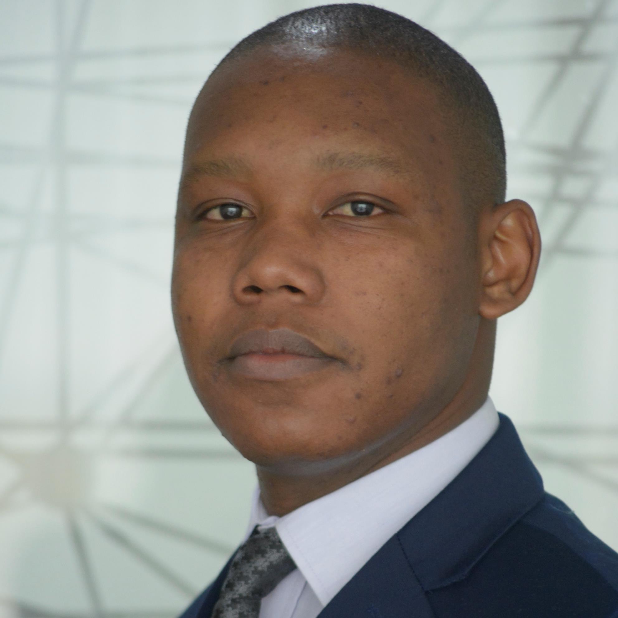 Former opinionator  but now just a recommmandor coz people don't follow opinions.
Views expressed on this account are my own. www.mphoamorabe@gmail.com