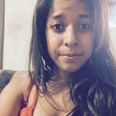 DEUS em 1° lugaar,, ousadia e alegria ,,, De perto ninguem é normal  ;)