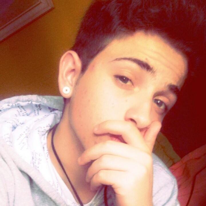 ''Tem que Sonhar,Tem que Lutar,Tem que Viver.Nunca esquecer,que vai Amanhecer''.