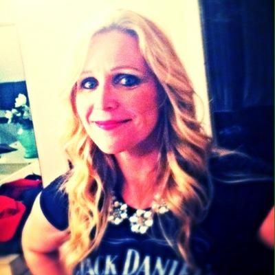 AngieWills's profile picture. 