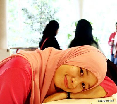 Life is like a lens. Focus only on what's important, then you could capture it perfectly-readsomewhere