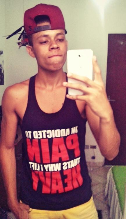 sou do tipo de pessoa q nao faz o tipo de pessoa de nenhum tipo de pessoa