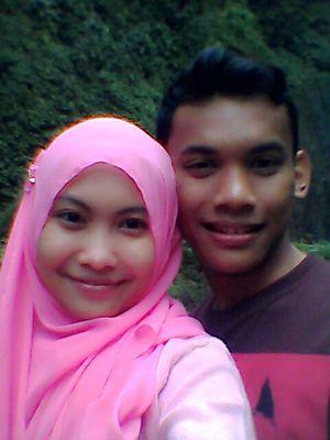 Dhdyaach37's profile picture. me is me...
i'm a good person... and i am friendly too...