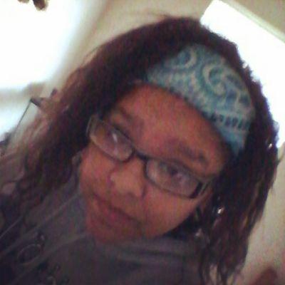 my name is nikia im 18 I love music and having funn I hate stupid people who do stupid shit I am a blunt person sho don't take it personal