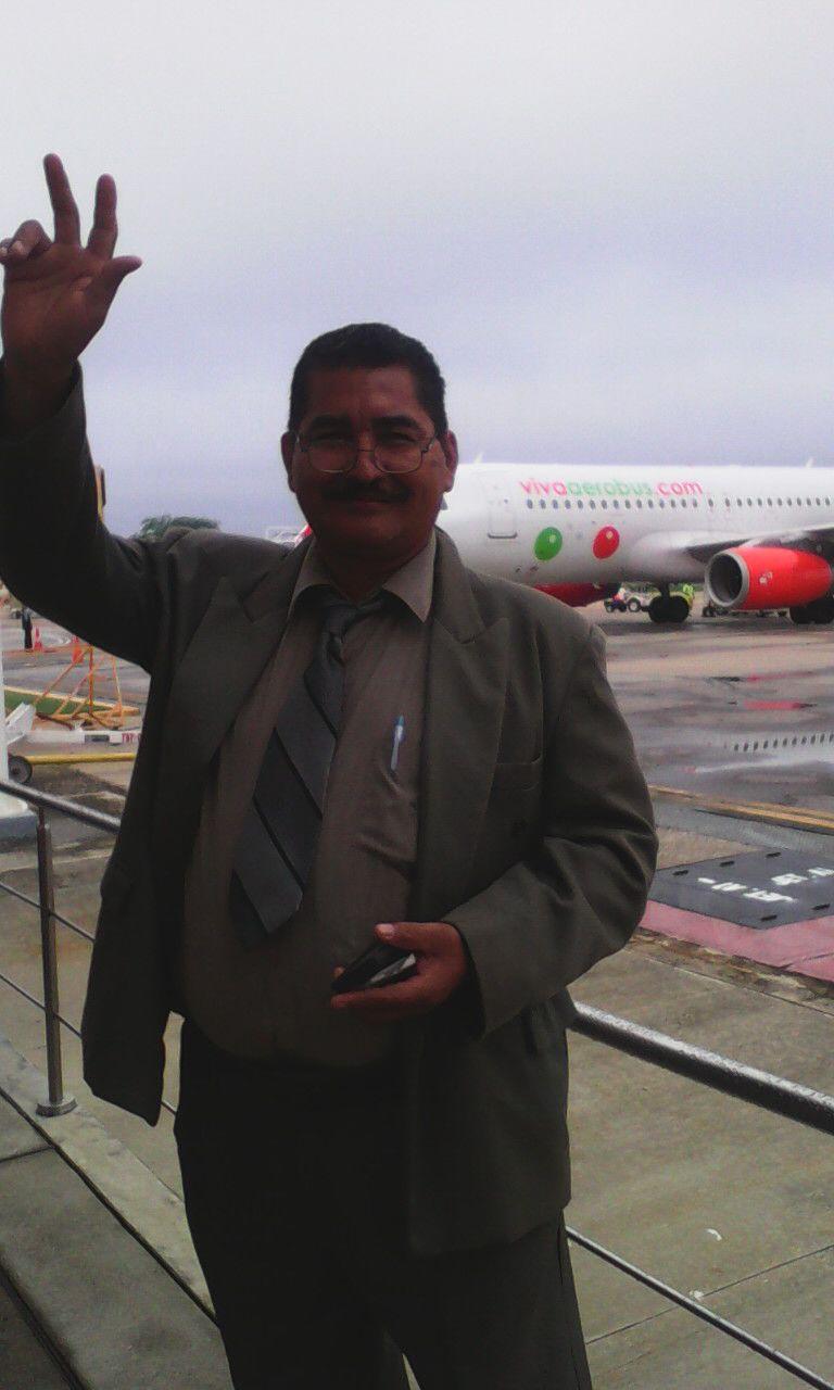 Soy técnico Radio/terapeuta del Hosp. De Alta especialidad Dr. Juan graham Casasús , Pastor de la iglesia Jesús es el camino del cedral en Villahermosa tabasco