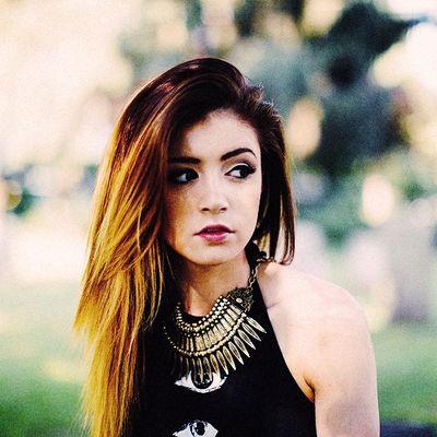 Alone||Oh can’t you see what love has done?; What it’s done to me? || My Heart Will Go On|| chrissy gemela diosa|| Jas bb te amo.♥|| Kendall.||