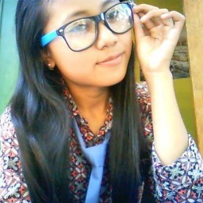 yuliyuliani651's profile picture. 