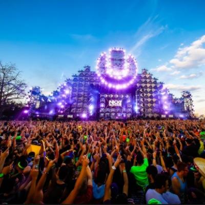 UNITED WE DANCE !! #ultramusicfestival2k15 (not actual ultra twitter account) (parodyccount) UMF