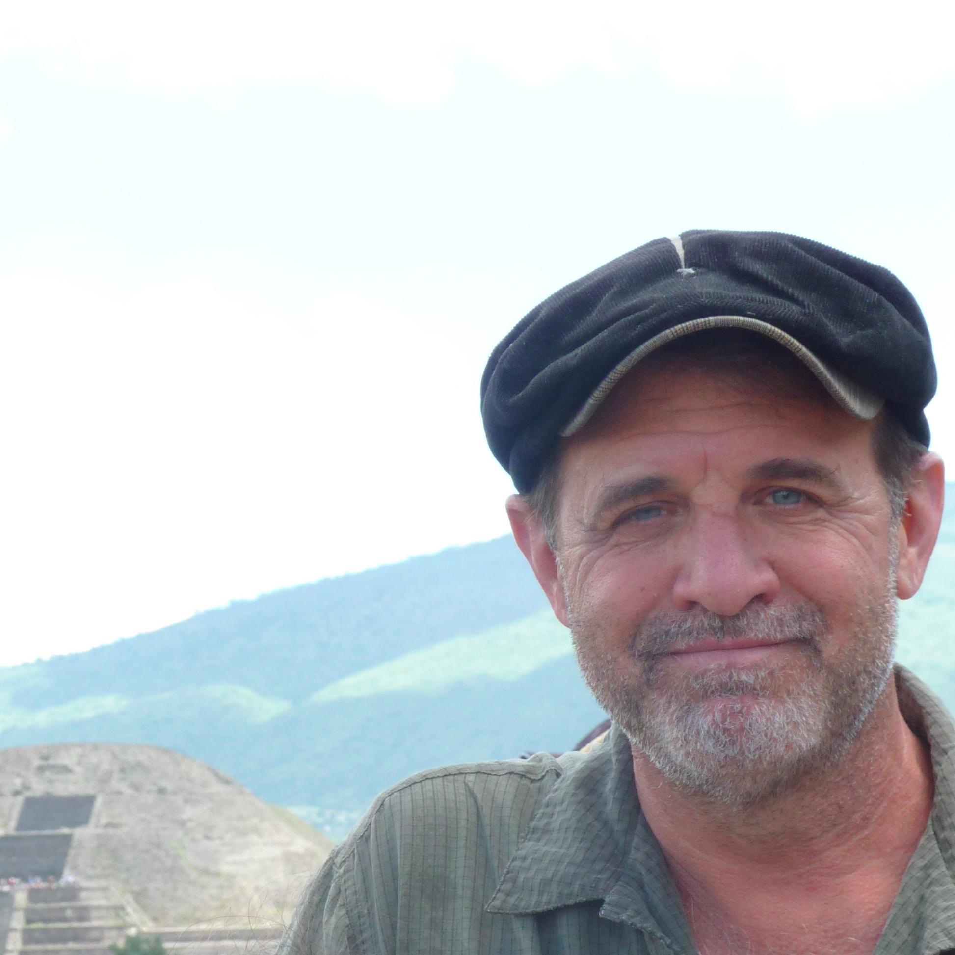 TedLewis3's profile picture. 