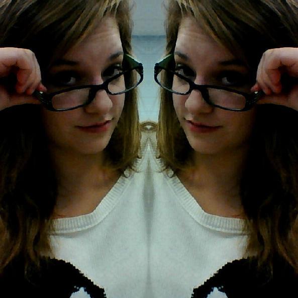 heycutiewhatsup's profile picture. hey guy i am a psycho little girl i am a rocker and a creepy pasta fan #single #bi #psycho