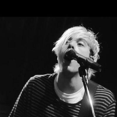 ~Riker Anthony Lynch is the best thing that happened to me ~This twitter is to thank him for that!