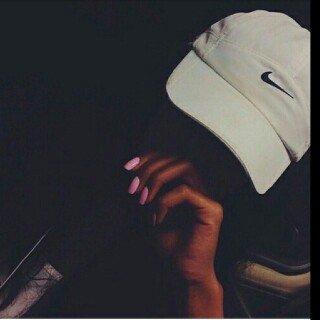 ‏‏‏‏شخصيتي بريئه متواضعه لأ اجيد سوى الضحك. ومعاملة الناس بحسن نيه ولا اكرهه احد.
