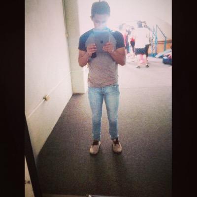 Mi sonrisa es mi forma de decir: pueden acabar con mi cuerpo, pero no pueden destruir mi alma || Facebok: Joshemar Flores Zeferino || Morelos, México || 19 años