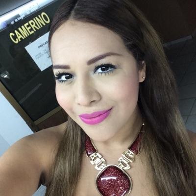 Conductora de televisión.