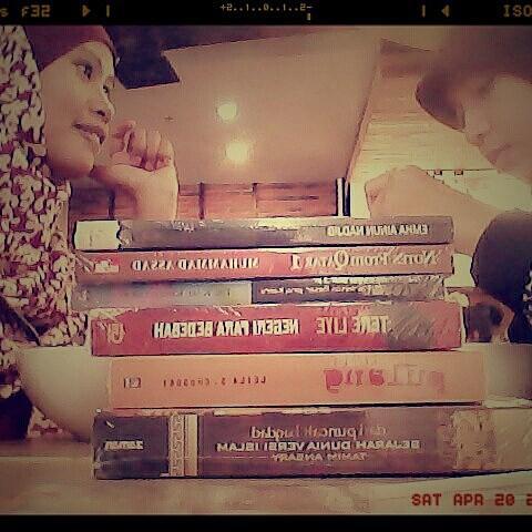 srikandi1639's profile picture. 