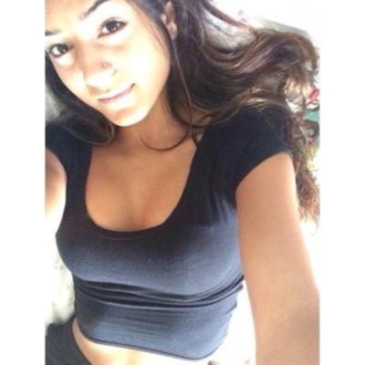 nnnikou's profile picture. gem