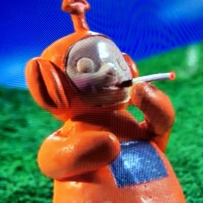 dontyoudaredolt's profile picture. Sont follow me or else, only i can follow you.