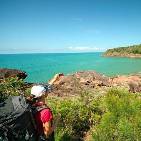 Expat and travel blogger wandering between countries, cultures and mentalities. Love the outdoors.