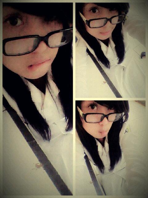 Nama:nikadek miahernandia.                     Lahir:BALI,25,januari 1997.         Tinggal:BALI (denpasar).