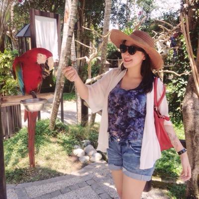 •Still & will always be Daddy's little girl • Master Student • Abnon Jakpus 2013 @abnonjakpus  • SUPERwife wannabe •